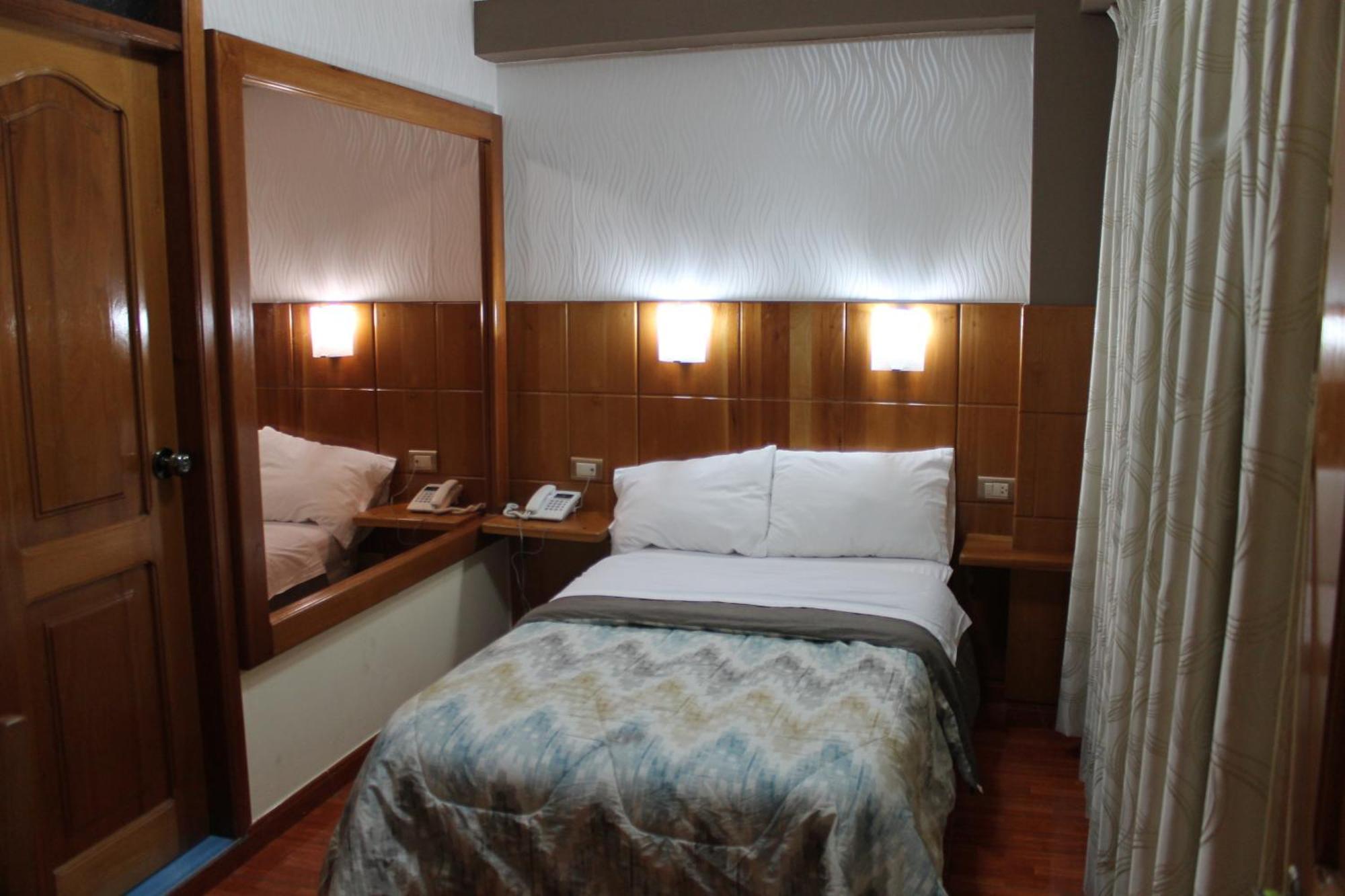 Hotel Venecia Huánuco Habitación foto